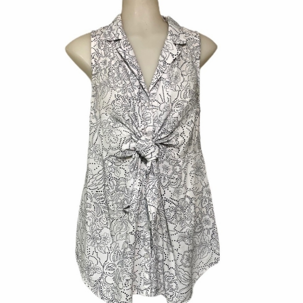 Maternity Blouse Size S Sleeveless V Neck Top Black on White Print